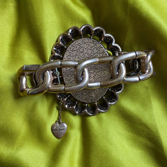 VINTAGE BETSEY JOHNSON BRACELET - Picture 3 of 5